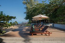 Khaolak Wanaburee Resort