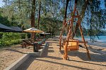 Khaolak Wanaburee Resort