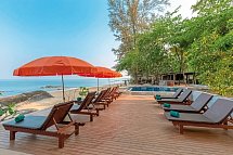 Khaolak Wanaburee Resort