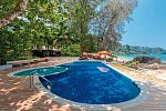 Khaolak Wanaburee Resort