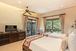 Khaolak Wanaburee Resort