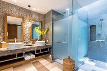 Outrigger Khao Lak Beach Resort - Badbeispiel Garden Villa (Zimmercodierung VBG)