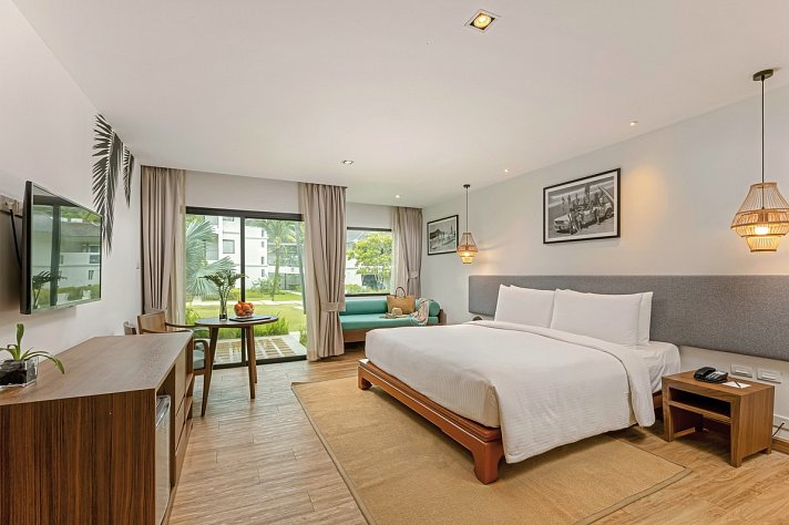 Outrigger Khao Lak Beach Resort