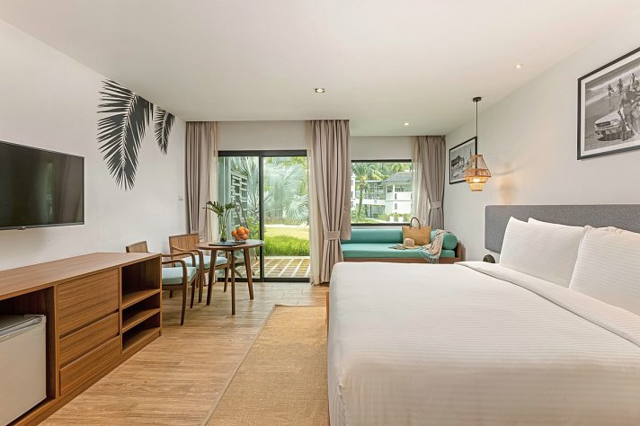 Outrigger Khao Lak Beach Resort