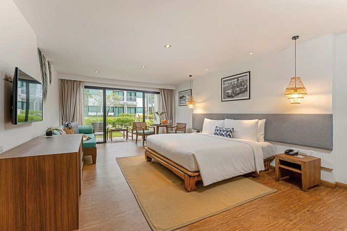 Outrigger Khao Lak Beach Resort