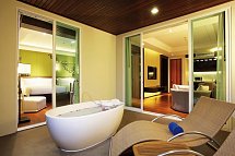 Graceland Khaolak Beach Resort - Wohnbeispiel Moken Suite Pool View (Zimmercodierung WBP)