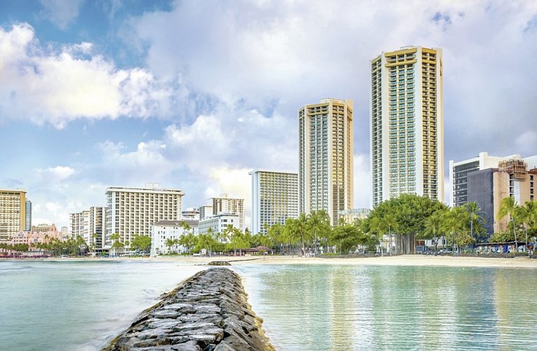 Hyatt Regency Waikiki Beach Resort & Spa