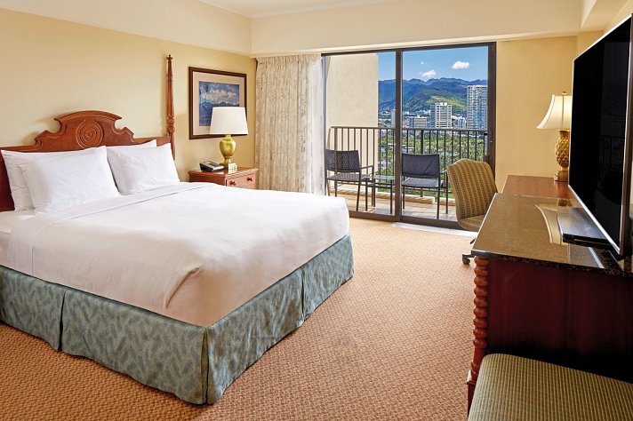 Hilton Hawaiian Village Waikiki Beach Resort