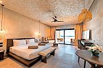 Sentido Naga Bay