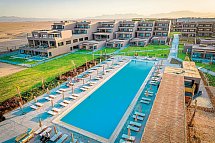 Sentido Naga Bay