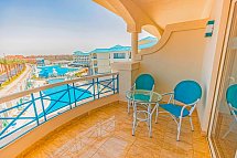 Flow Spectrum Resort Sahl Hasheesh - Wohnbeispiel Suite Familie Poolblick (Zimmercodierung WIP)
