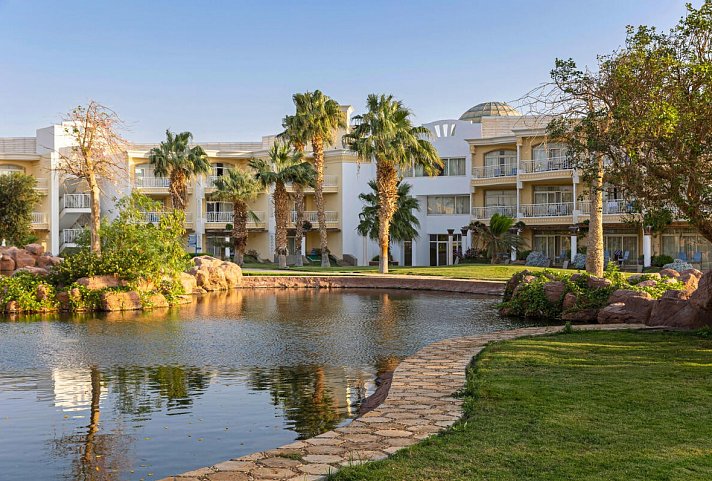 Palm Royale Resort Soma Bay