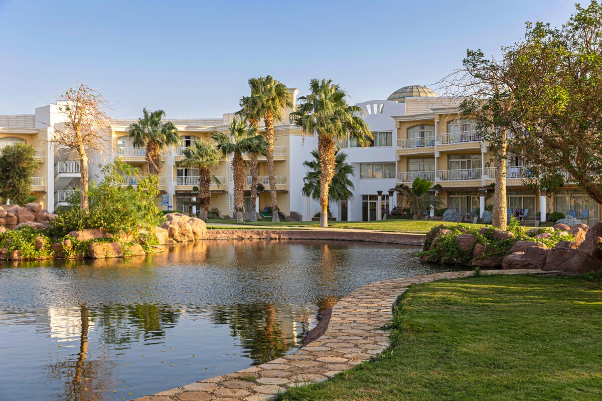 Palm Royale Resort Soma Bay