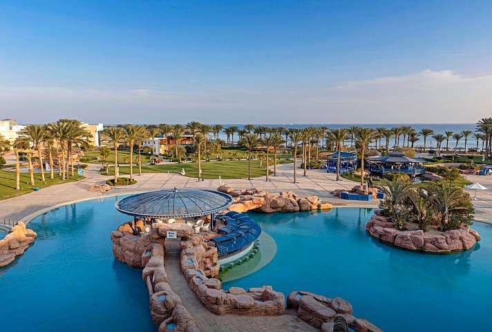 Palm Royale Resort Soma Bay