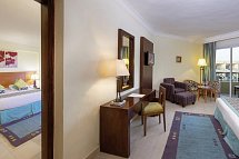 Amwaj Beach Club Abu Soma - Wohnbeispiel Familienzimmer mit Verbindungstür Poolblick (Zimmercodierung FVP)