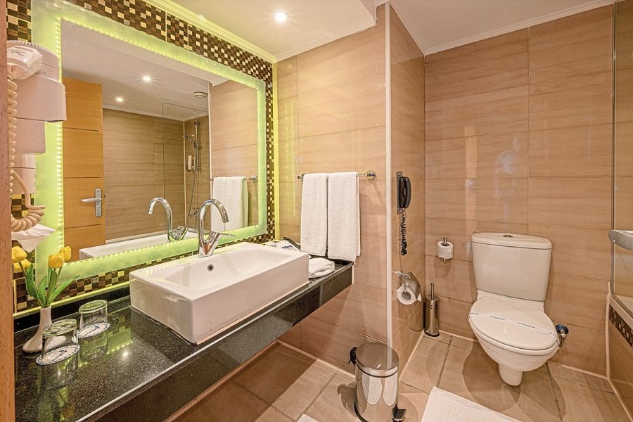 Amwaj Beach Club Abu Soma - Beispiel Bad (Zimmercodierungen DP1, DGP, DCP, DGM, DCM, DCN, DGN, UDM, FVP, F1P & DDM)
