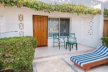 Shams Safaga Resort - Beispiel Terrasse Bungalow Gartenblick (Zimmercodierungen BBG, BB1 & BC1)