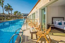 SUNRISE Aqua Joy Resort - Beispiel Terrasse Doppelzimmer Swim-Up (Zimmercodierung DBQ)
