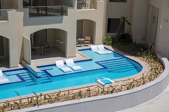 SRNTY Sahl Hasheesh