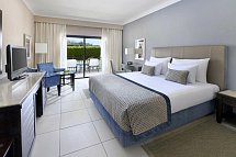 JAZ Aquamarine - Wohnbeispiel Familienzimmer Deluxe Swim Up (Zimmercodierung FDQ)