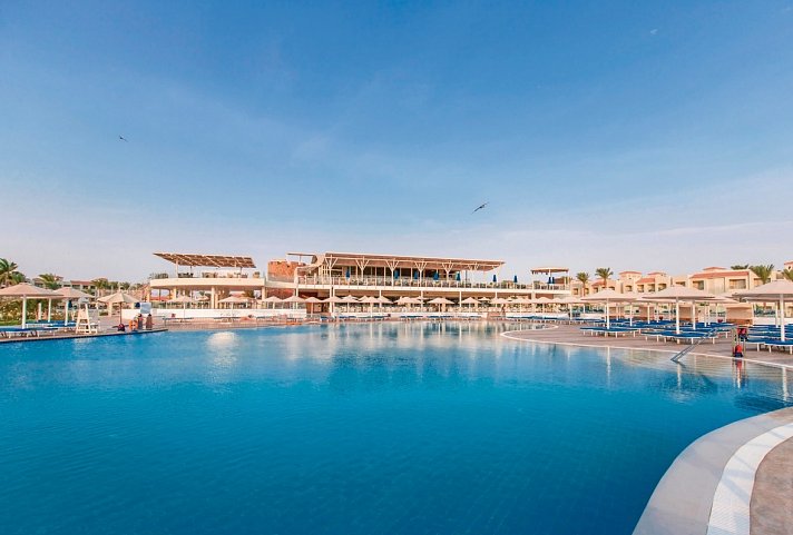 Pickalbatros Dana Beach Resort