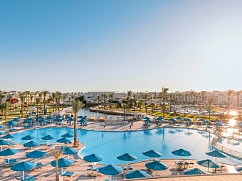 Pickalbatros Dana Beach Resort