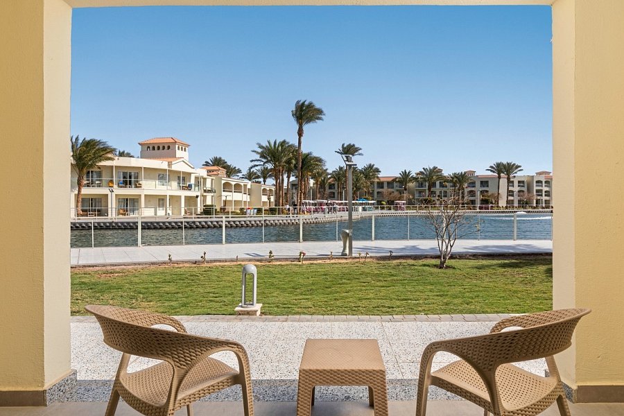 Pickalbatros Dana Beach Resort - Wohnbeispiel Familienzimmer 2 Schlafzimmer (Zimmercodierung FVP)