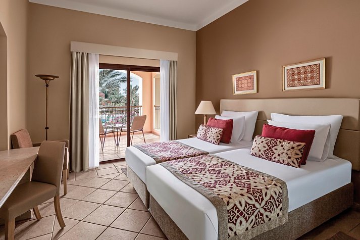 JAZ Makadi Saraya Resort - Wohnbeispiel DERTOUR (Familie) Suite Poolblick (Zimmercodierungen ABP, WBP & WIP)