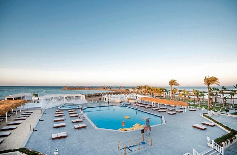 Meraki Resort