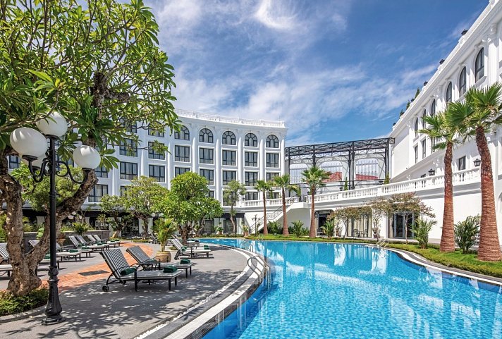 Silk Path Grand Hue Hotel