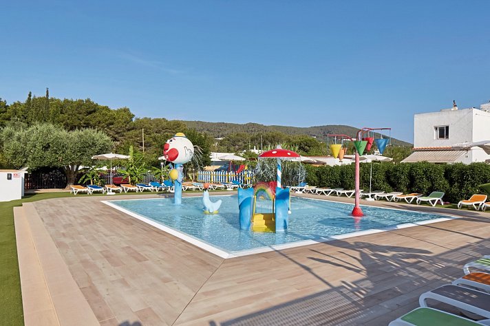 Invisa Aparthotel Casa Luis