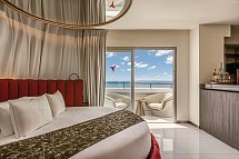 The Unexpected Ibiza Hotel - Wohnbeispiel Doppelzimmer Fashion Victim Meerblick (Zimmercodierung DBM)