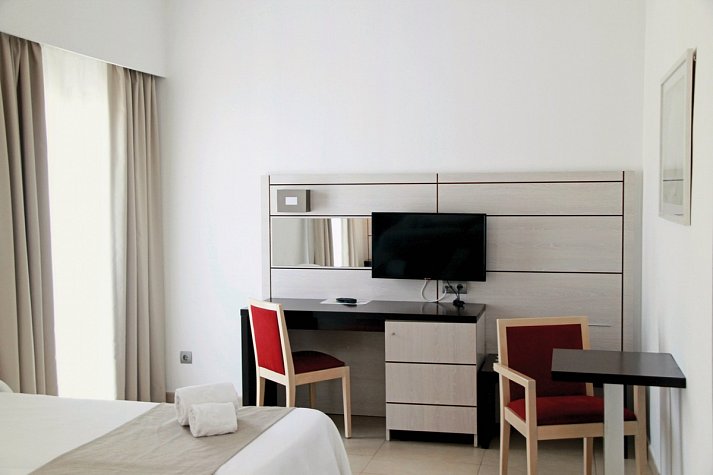 Puchet - Wohnbeispiel Dreibettzimmer (Zimmercodierung TB1)