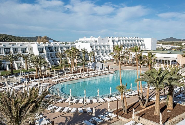 Grand Palladium White Island Resort & Spa