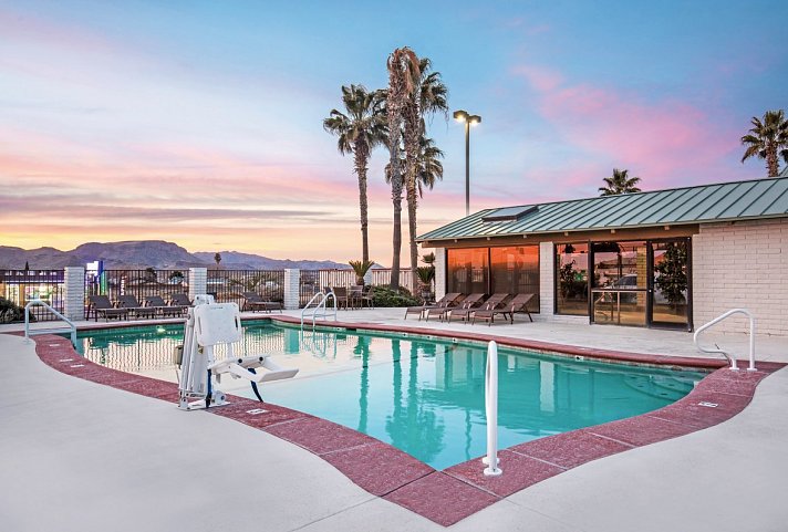 Best Western Plus King's Inn & Suites