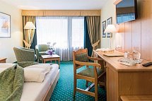 Alpenhof - Wohnbeispiel Familienzimmer (Zimmercodierung FB1)