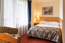 Alpenhof - Wohnbeispiel Doppelzimmer Queensize (Zimmercodierung DB1)