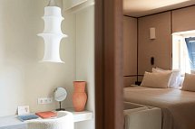 Mykonos Theoxenia - Wohnbeispiel Doppelzimmer Gartenblick (Zimmercodierung DBG)