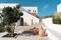 Deos Mykonos - A Myconian Collection Hotel