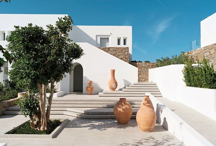 Deos Mykonos - A Myconian Collection Hotel