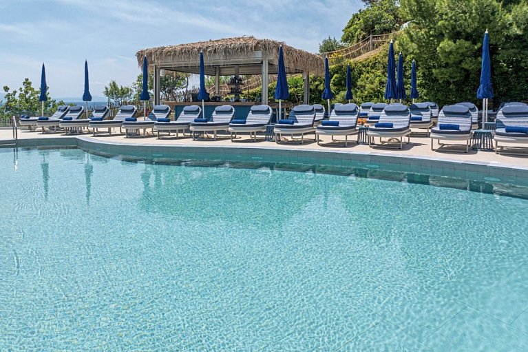 Petra Nera Hotel Skiathos, Philian Hotels & Resorts