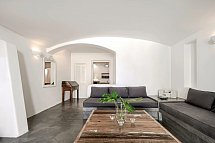 Anema Luxury Suites and Villas - Wohnbeispiel Vorias Suite mit Meerblick (Zimmercodierung W1M)