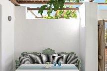 Anema Luxury Suites and Villas - Wohnbeispiel Vorias Suite mit Meerblick (Zimmercodierung W1M)