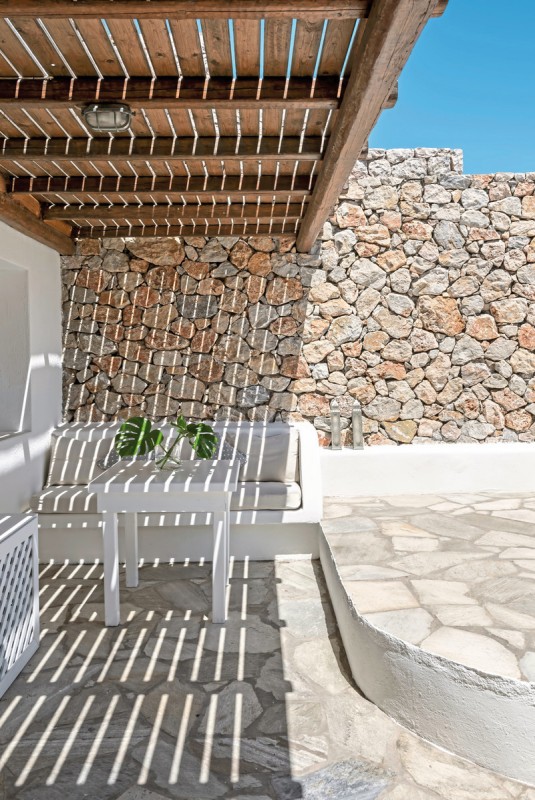 Anema Luxury Suites and Villas - Wohnbeispiel Vorias Suite mit Meerblick (Zimmercodierung W1M)