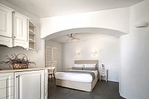 Anema Luxury Suites and Villas - Wohnbeispiel Vorias Suite mit Meerblick (Zimmercodierung W1M)