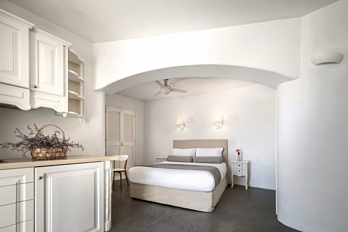 Anema Luxury Suites and Villas - Wohnbeispiel Vorias Suite mit Meerblick (Zimmercodierung W1M)