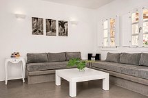 Anema Luxury Suites and Villas - Wohnbeispiel Vorias Suite mit Meerblick (Zimmercodierung W1M)