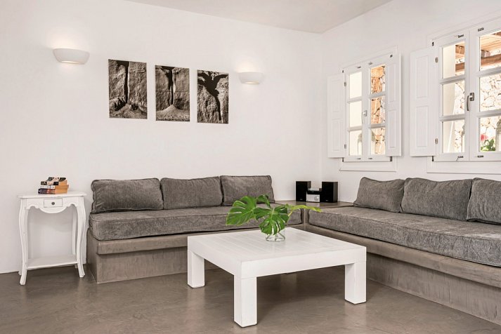 Anema Luxury Suites and Villas - Wohnbeispiel Vorias Suite mit Meerblick (Zimmercodierung W1M)