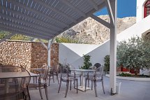 MAR n MAR Crown Hotel and Suites