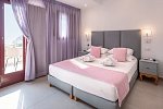 MAR n MAR Crown Hotel and Suites